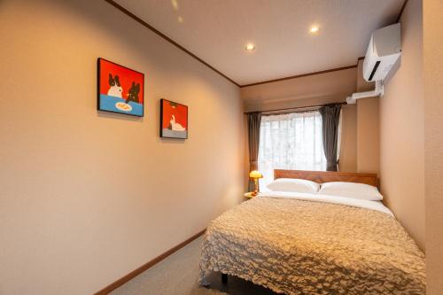 3 Bedrooms House for 6, Limousine bus to Haneda Airport, Direct bus to Disney, 2-minute walk to the station, 2 toilets, Netflix