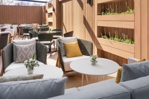 Meliá Avenida América — Balcony/Terrace