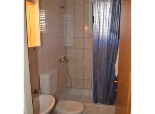 Apartments and Rooms Juradin