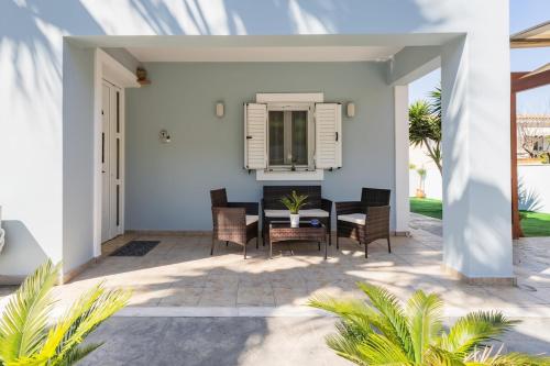 Elysium Villa, Refined Stay Close To Sandy Shore