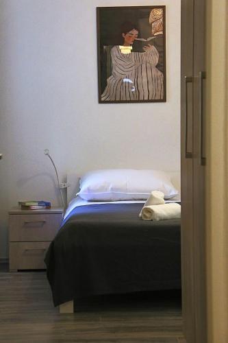 Old town nest apartment steps from Kalelarga