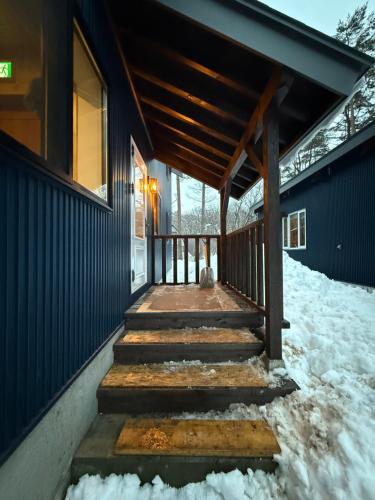 Hakuba Hutch A&B