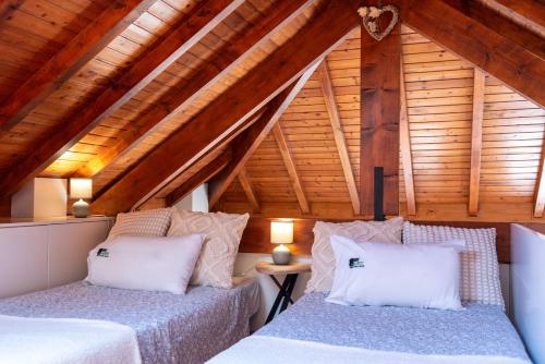 BmyGuest - Almada Loft Apartment