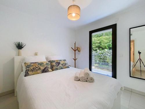 BAY SIDE une adresse d'exception en bord de mer