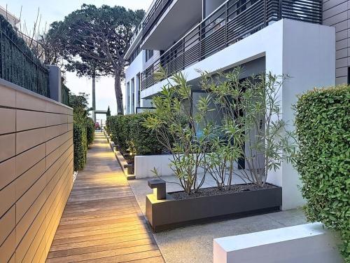 BAY SIDE une adresse d'exception en bord de mer