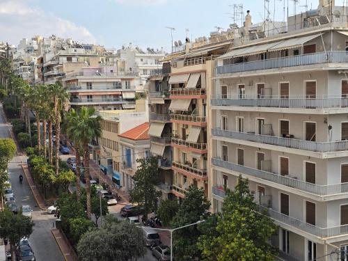 GRI LAMBRAKI - Room 1 - SHARED APARTMENT - Beautiful Views in The Center Of Piraeus