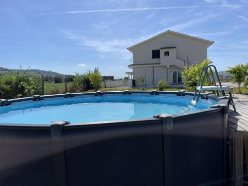PP11 - Potenza Picena, nuovo trilocale con piscina e aria condizionata