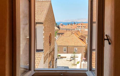 4 Bedroom Cozy Home In Senj