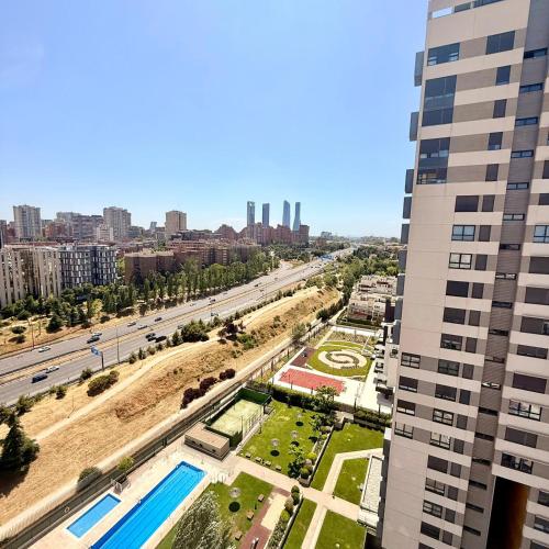 Modernidad con vistas para 6 en Sanchinarro