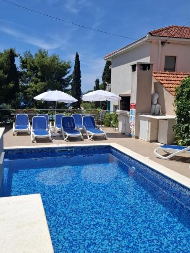 Apartments Villa Natali - Heating Pool