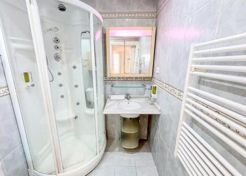 Skol 326 - Apartment with Sea View - Pool & Beach