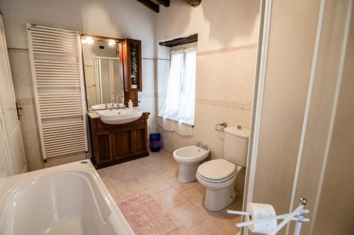 Koupelna v ubytování Agriturismo Chioi