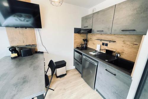 Studio with balcony and Wifi in Toulouse