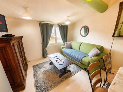 Appartement Lumineux Intra-muros, calme
