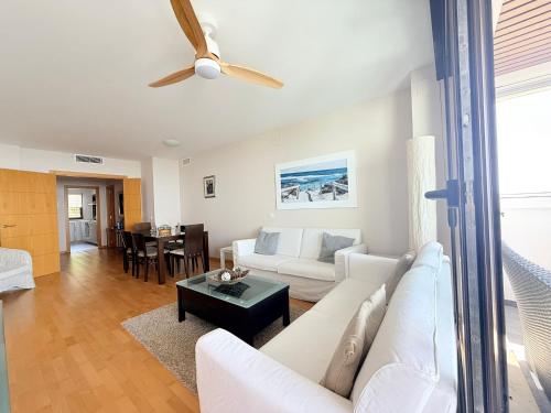 Panoramic Sea View Apartment- Pool Parking & Golf