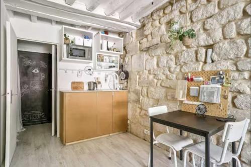 charming studio in center of Paris