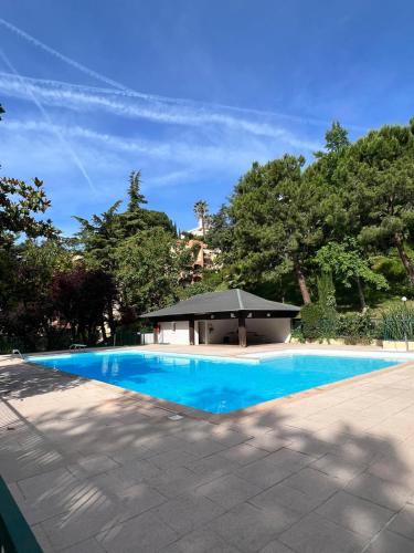 Charmant Studio avec Piscine à Nice