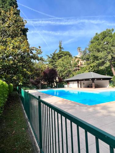 Charmant Studio avec Piscine à Nice