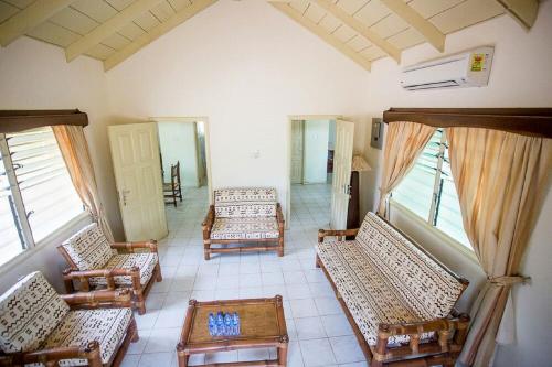 Voodi või voodid majutusasutuse Anomabo Beach Resort toas