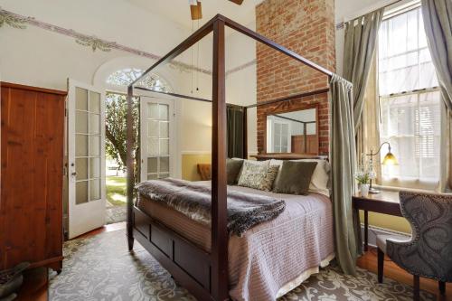Auld Sweet Olive Bed and Breakfast Image