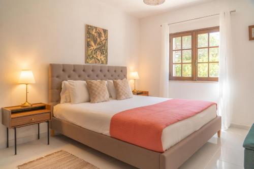 Charming 4Bdr Villa near Aquashow by Lovelystay