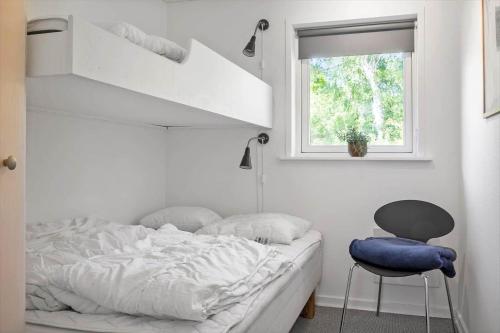 Llit o llits en una habitació de LF15124-Hojslev-Jelsevej-124