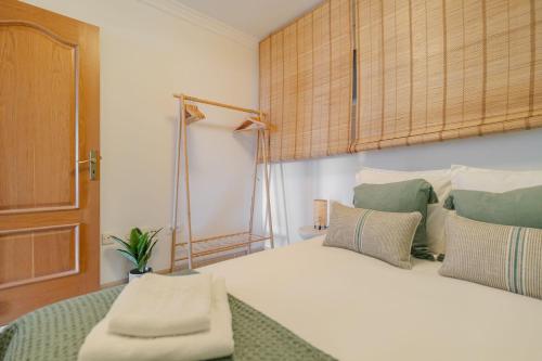Luxurious 2-Bedroom Apartment with Ocean View in Costa Adeje