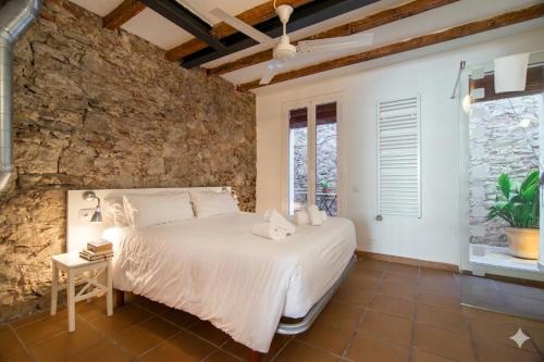 Happy People Ramblas Harbour Apartments