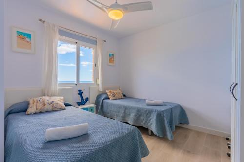 11F 2 dormitorios con vistas al mar