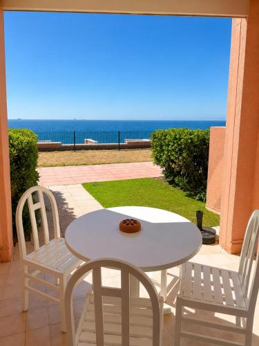 "472" Superbe studio Terrasse vue mer, WiFi, Parking