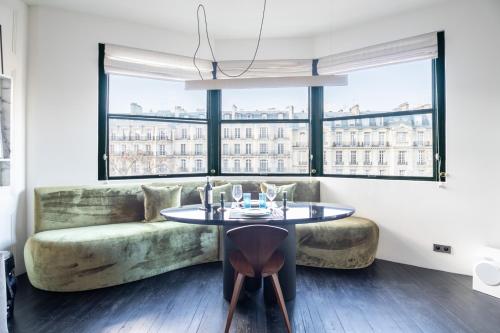 Victor Hugo Design