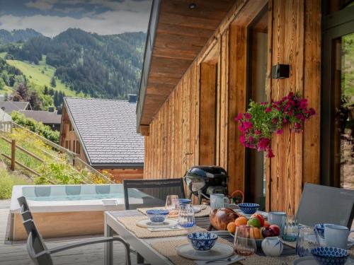 Chalet Alterra - OVO Network
