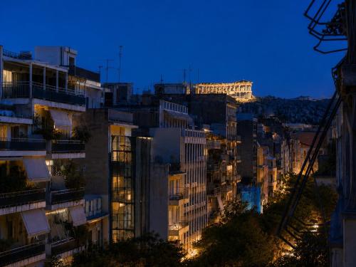 Athens Acropolis View Balcony 2 Min to Metro