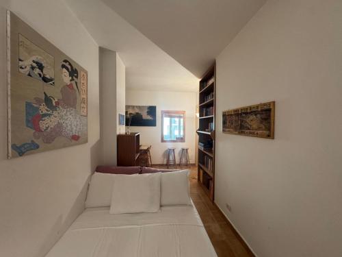 Beyond the Crowds Your Authentic Rome Retreat