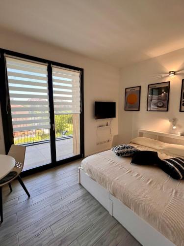 Casa Tirana 24 - A soli 15 minuti dal centro di Milano - Collegamento diretto con Aeroporto di Linate