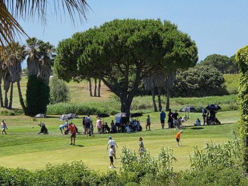 PALMYRA GOLF Très joli 3 Pièces avec clim, piscine couverte, vue golf, Cap d'Agde