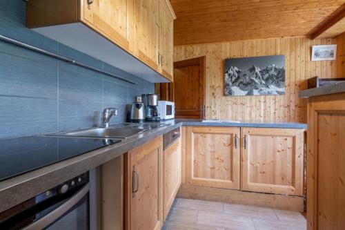 Apartment overlooking the Mont Blanc range