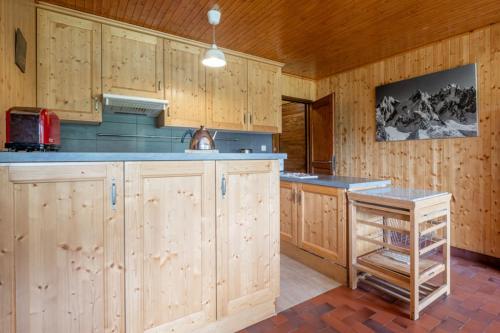 Apartment overlooking the Mont Blanc range