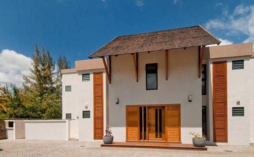 Olana Beachfront Apartments – Photos 4