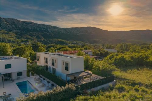 Villa Sunrise