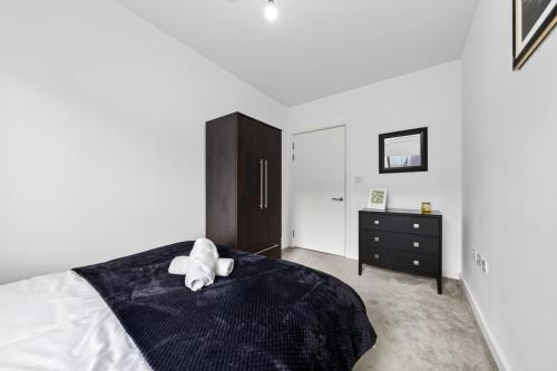 Wembley 2BR Spacious Modern Skyline View Sleeps 8 photo 11