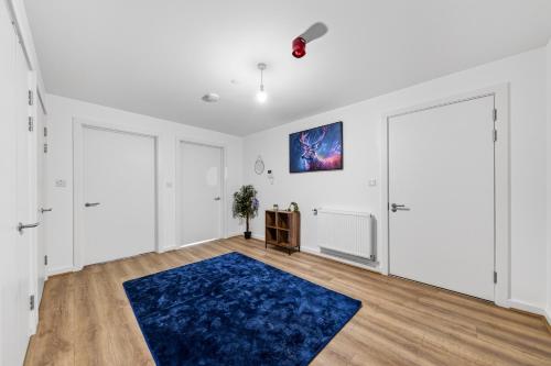 Wembley 2BR Spacious Modern Skyline View Sleeps 8 photo 16