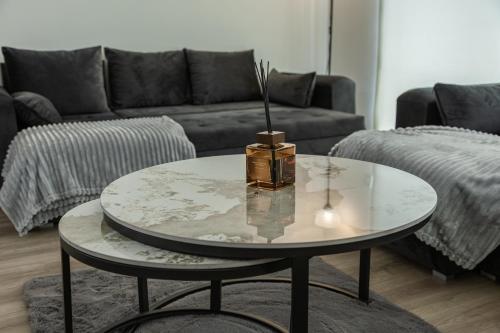 Wembley 2BR Spacious Modern Skyline View Sleeps 8 photo 50
