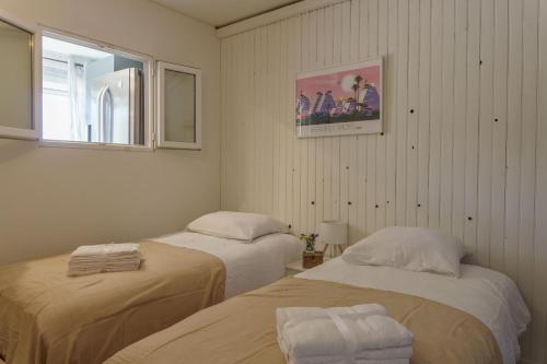 L'ESPRIT ROOFTOP - OFFRE SPECIALE NOUVEL HEBERGEMENT - Proche LAC DU PONANT & PLAGE - Parking & Climatisation l Linge de maison & WIFI INCLUS