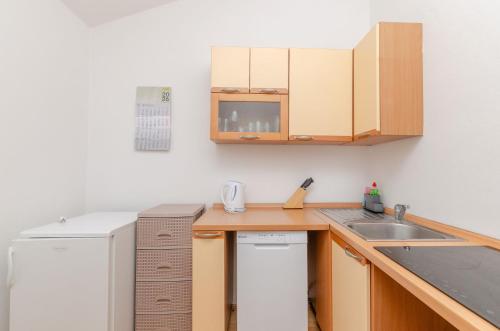 Apartment Summer Break