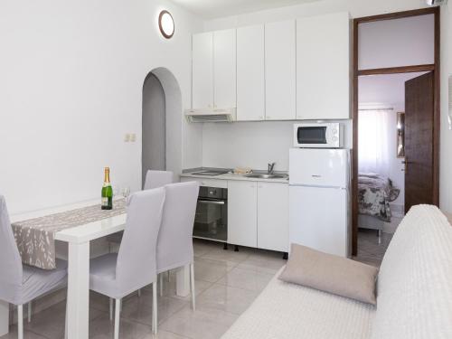 Apartment Crikvenica 12116d