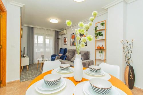 Cozy Apartment - 200m to Los Locos Beach, Parking, AC