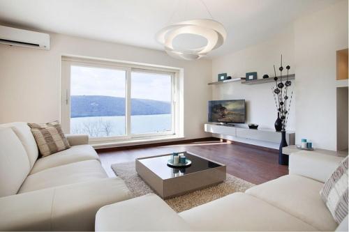 Pool Villa Royal Blue /w Panoramic Sea View