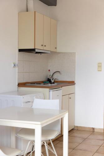 Elia mini suite 2