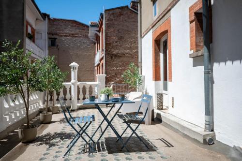 Appartment Climatisé - with AC & small cosy room - Private rare Terrace - Centre Toulouse
